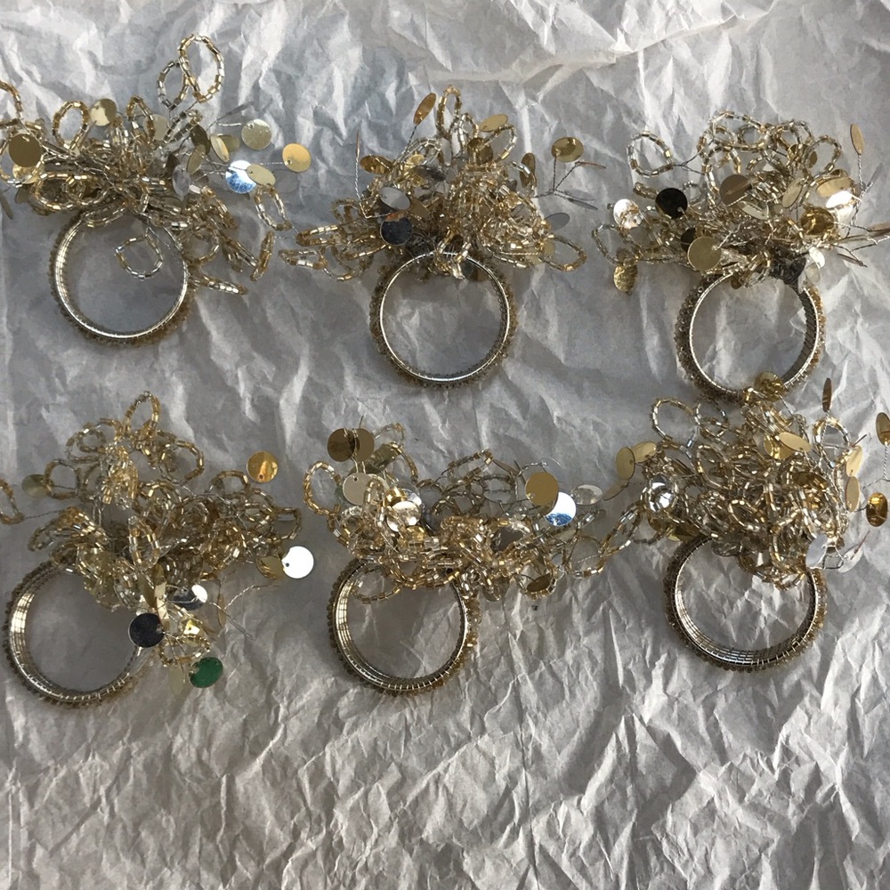 Elegant napkin rings-six